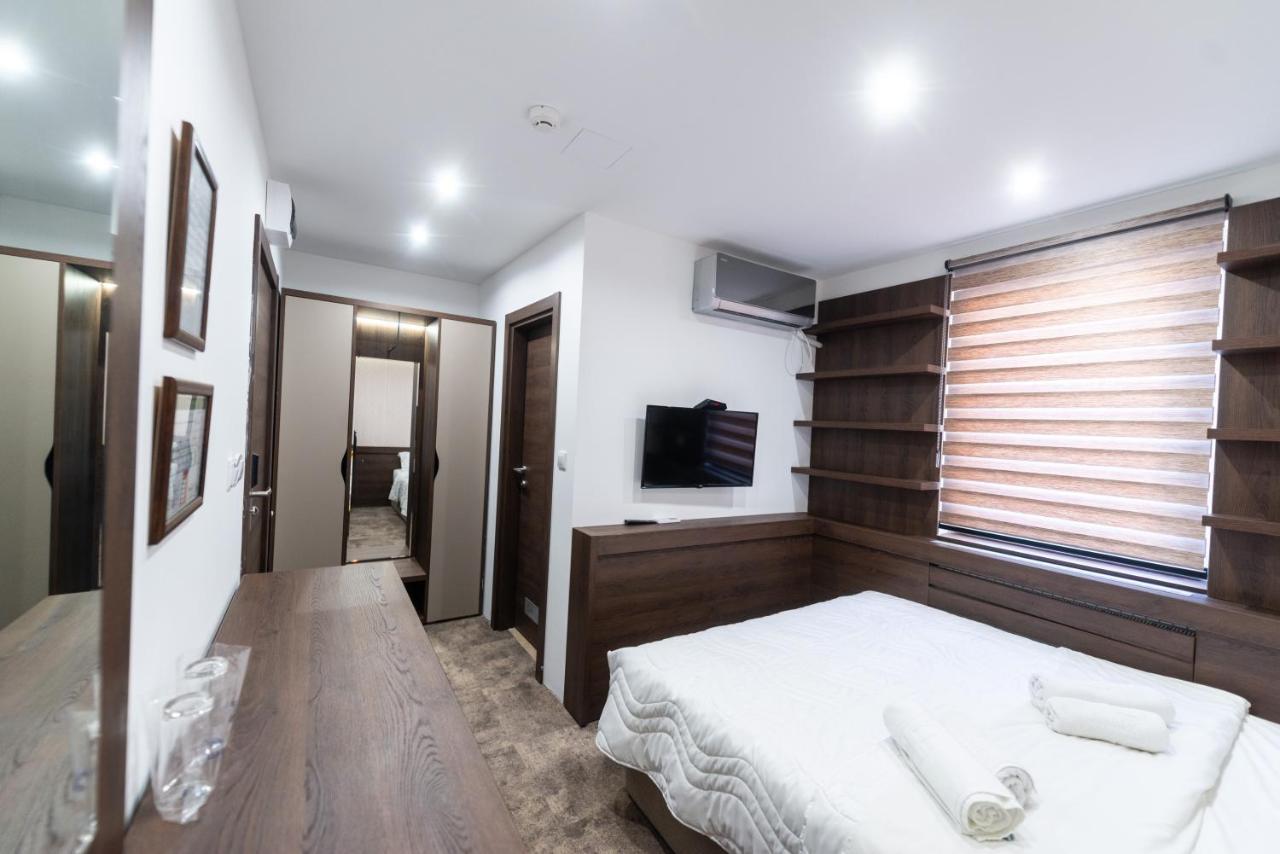 Hotel Stari Krovovi Veternik Εξωτερικό φωτογραφία