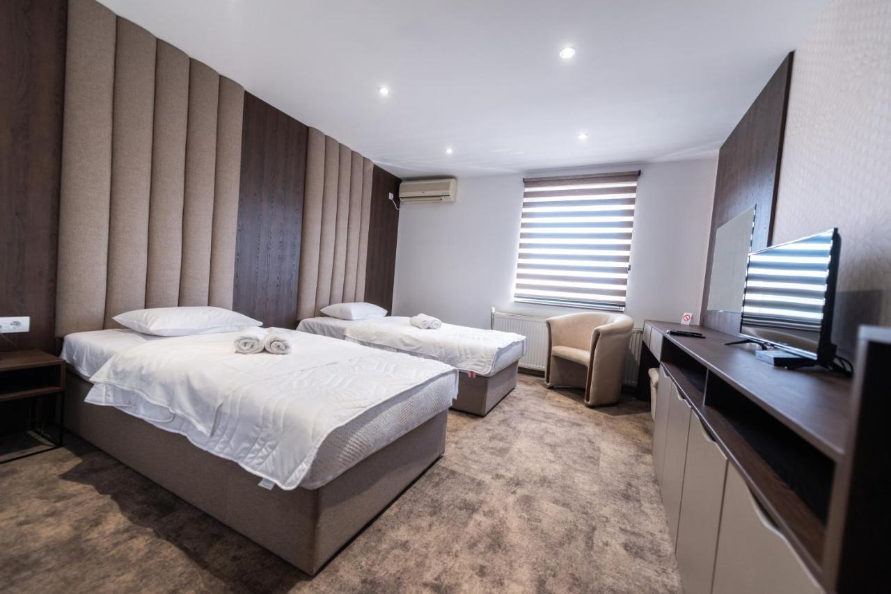Hotel Stari Krovovi Veternik Εξωτερικό φωτογραφία
