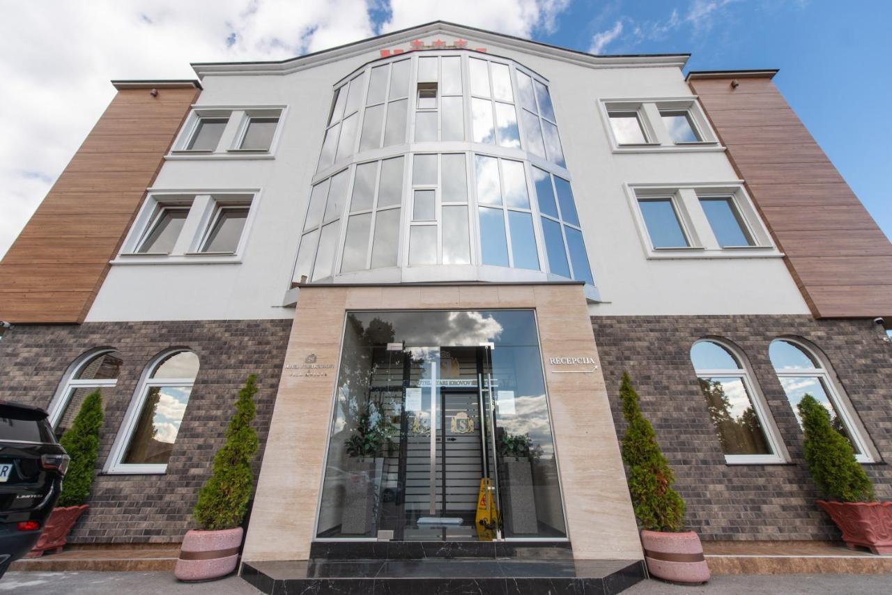 Hotel Stari Krovovi Veternik Εξωτερικό φωτογραφία