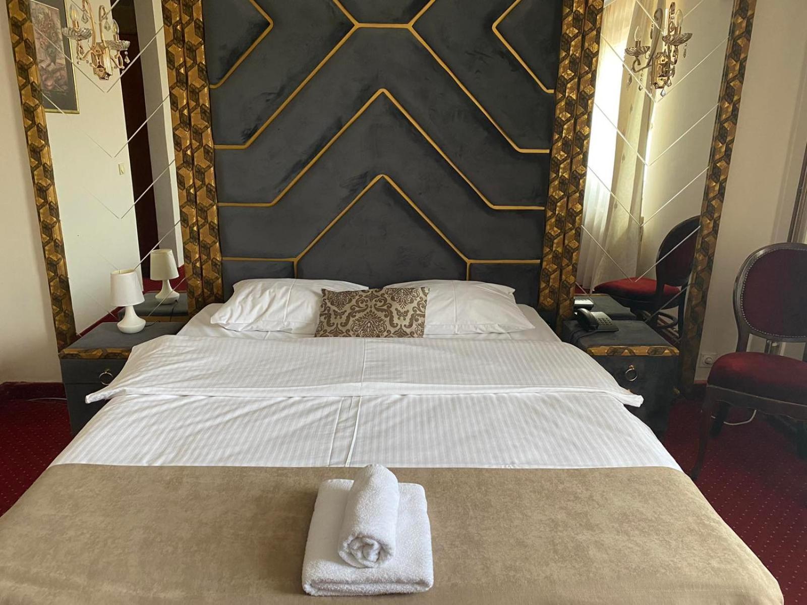 Hotel Stari Krovovi Veternik Εξωτερικό φωτογραφία